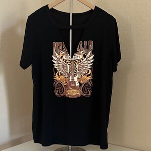 Nashville Music City Graphic Tee | Keyhole V-Neck